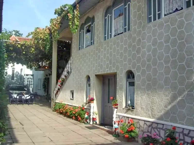 Resinár Szállás | Motel (K0598-31) A kép szerzői jogvédelem alatt állhat. Javasolt a kapcsolatfelvétel a jog tulajdonossal.