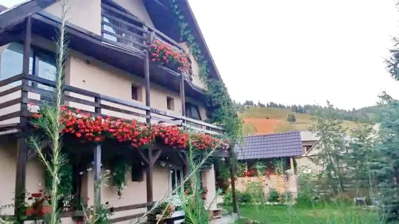 Arieșeni Cazare | Sat de vacanță (K0342-1) Imaginea poate fi supusă drepturilor de autor. Se recomandă contactarea titularului drepturilor.