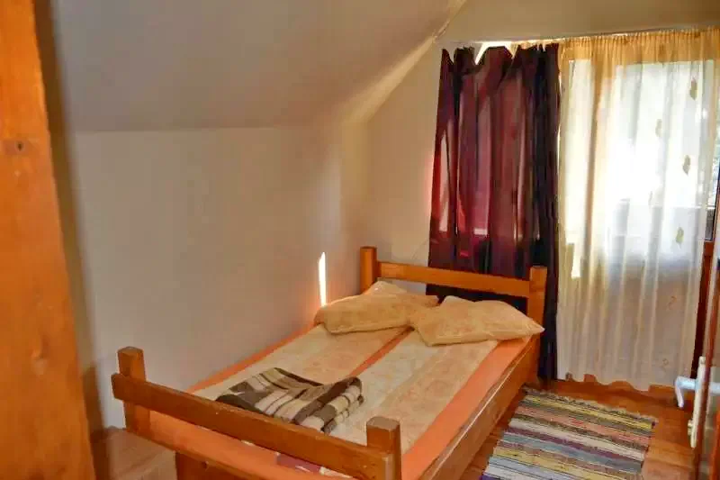 Arieșeni Cazare | Cabană (K0342-11) Imaginea poate fi supusă drepturilor de autor. Se recomandă contactarea titularului drepturilor. Arieșeni Cazare | Cabană (K0342-11) Imaginea poate fi supusă drepturilor de autor. Se recomandă contactarea titularului drepturilor.