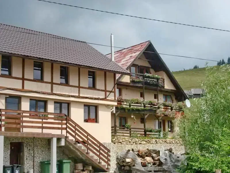 Arieșeni Cazare | Sat de vacanță (K0342-24) Imaginea poate fi supusă drepturilor de autor. Se recomandă contactarea titularului drepturilor.