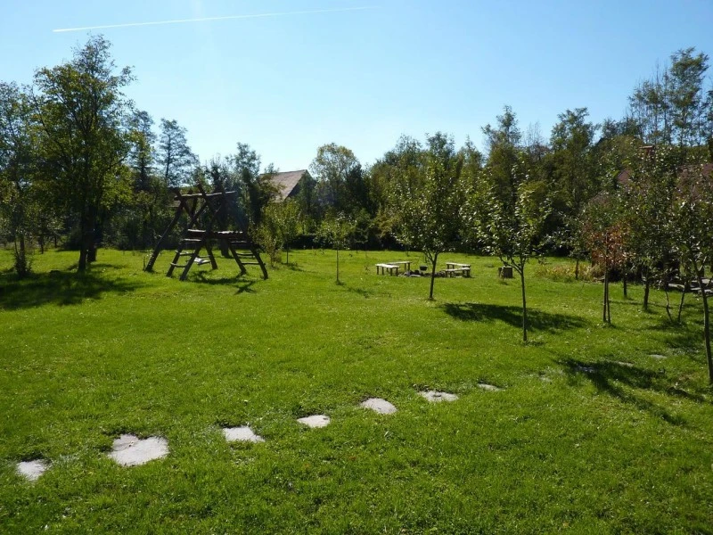 Hoghia Cazare | Cabană (K0436-46) Imaginea poate fi supusă drepturilor de autor. Se recomandă contactarea titularului drepturilor. Hoghia Cazare | Cabană (K0436-46) Imaginea poate fi supusă drepturilor de autor. Se recomandă contactarea titularului drepturilor.