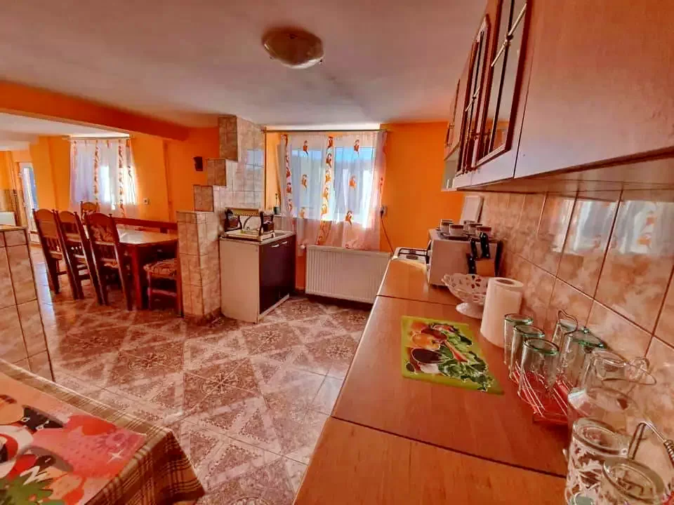 Arieșeni Cazare | Sat de vacanță (K1127-4) Imaginea poate fi supusă drepturilor de autor. Se recomandă contactarea titularului drepturilor.