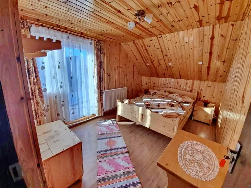 Arieșeni Cazare | Sat de vacanță (K1127-8) Imaginea poate fi supusă drepturilor de autor. Se recomandă contactarea titularului drepturilor.