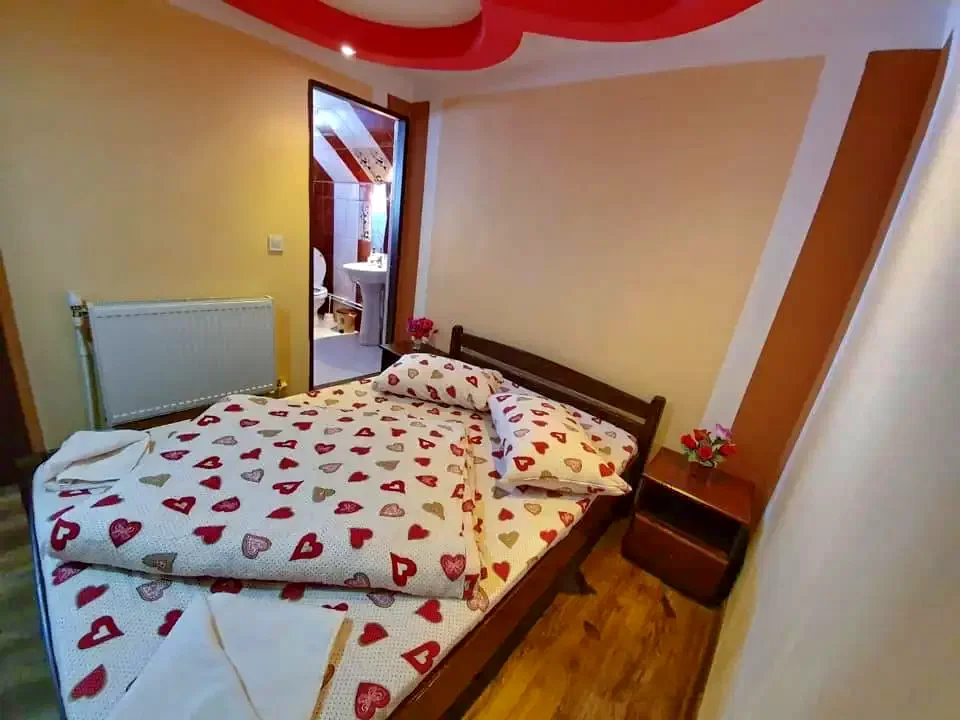 Arieșeni Cazare | Sat de vacanță (K1127-21) Imaginea poate fi supusă drepturilor de autor. Se recomandă contactarea titularului drepturilor.