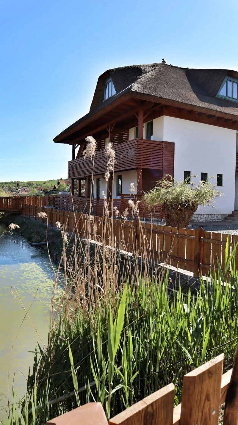 Szék Szállás | Motel (K1538-7) A kép szerzői jogvédelem alatt állhat. Javasolt a kapcsolatfelvétel a jog tulajdonossal.