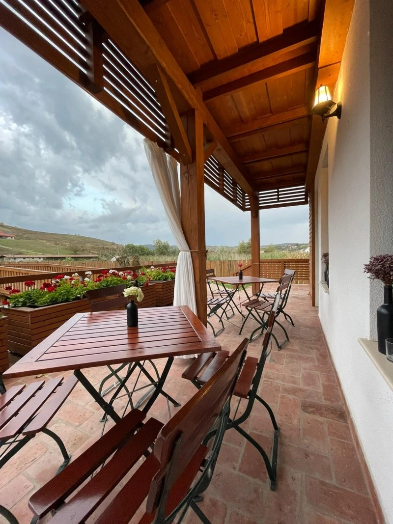 Szék Szállás | Motel (K1538-44) A kép szerzői jogvédelem alatt állhat. Javasolt a kapcsolatfelvétel a jog tulajdonossal.