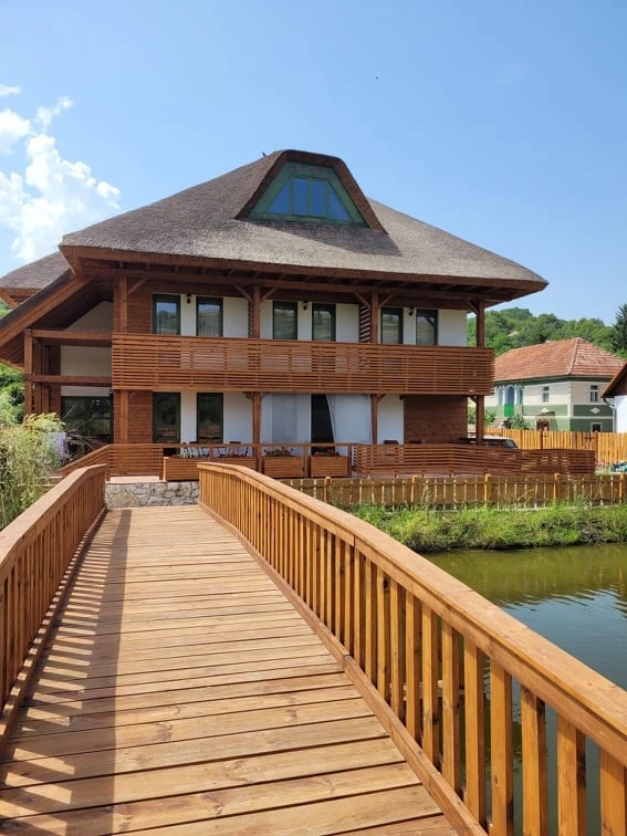 Sic Cazare | Motel (K1538-53) Imaginea poate fi supusă drepturilor de autor. Se recomandă contactarea titularului drepturilor.