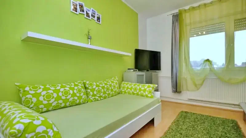 Cazare Gyula / Leila Apartman. Imaginea poate fi supusă drepturilor de autor. Se recomandă contactarea titularului drepturilor.