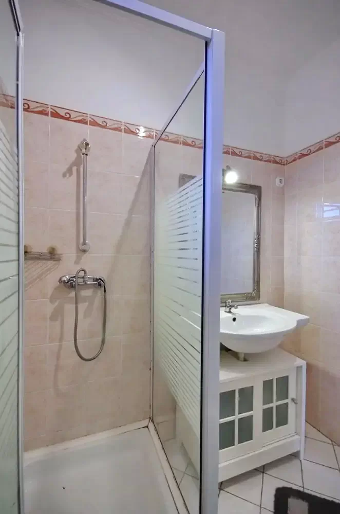 Cazare Gyula / Leila Apartman. Imaginea poate fi supusă drepturilor de autor. Se recomandă contactarea titularului drepturilor.