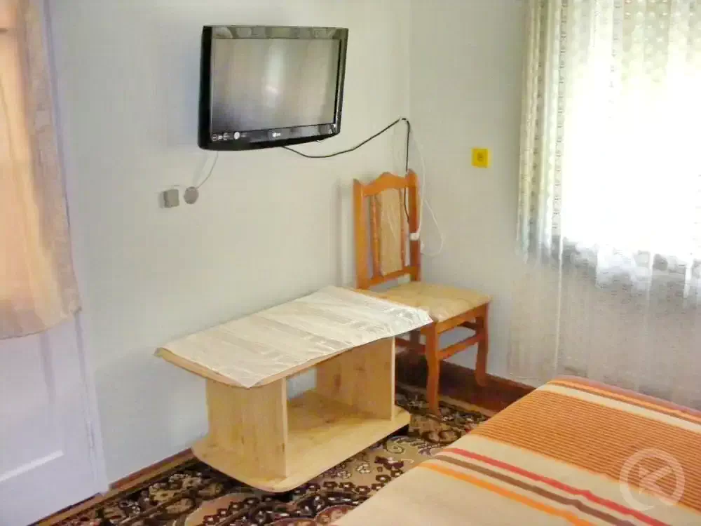 Jula Cazare | Sat de vacanță (K0004-5) Imaginea poate fi supusă drepturilor de autor. Se recomandă contactarea titularului drepturilor.