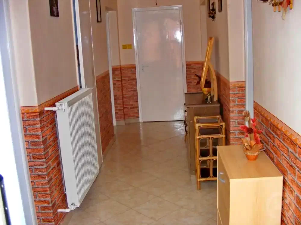 Jula Cazare | Cabană (K0004-7) Imaginea poate fi supusă drepturilor de autor. Se recomandă contactarea titularului drepturilor. Jula Cazare | Cabană (K0004-7) Imaginea poate fi supusă drepturilor de autor. Se recomandă contactarea titularului drepturilor.