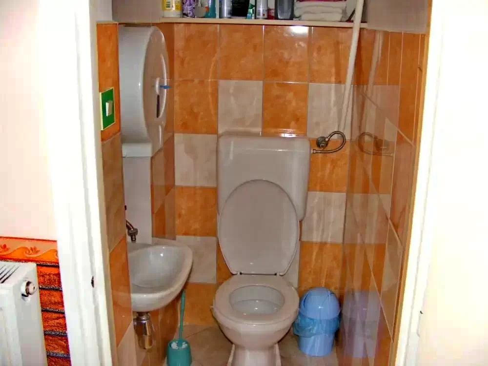 Jula Cazare | Cabană (K0004-12) Imaginea poate fi supusă drepturilor de autor. Se recomandă contactarea titularului drepturilor. Jula Cazare | Cabană (K0004-12) Imaginea poate fi supusă drepturilor de autor. Se recomandă contactarea titularului drepturilor.