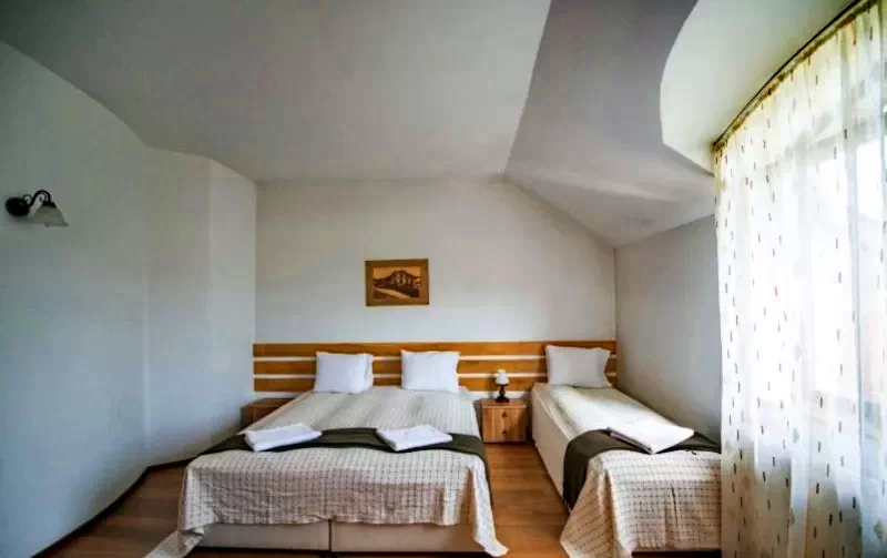 Cătrușa Cazare | Motel (K0482-11) Imaginea poate fi supusă drepturilor de autor. Se recomandă contactarea titularului drepturilor.