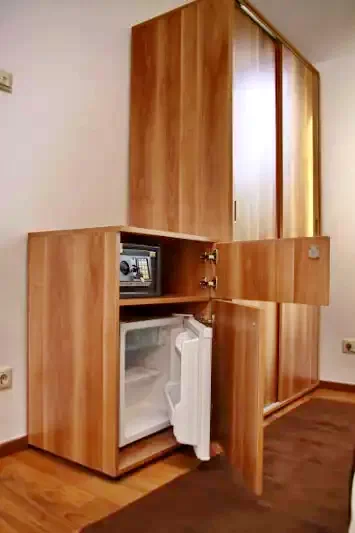 Cătrușa Cazare | Motel (K0482-14) Imaginea poate fi supusă drepturilor de autor. Se recomandă contactarea titularului drepturilor.