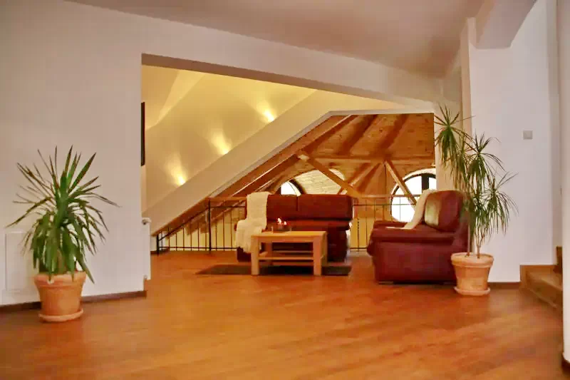 Cătrușa Cazare | Motel (K0482-16) Imaginea poate fi supusă drepturilor de autor. Se recomandă contactarea titularului drepturilor.