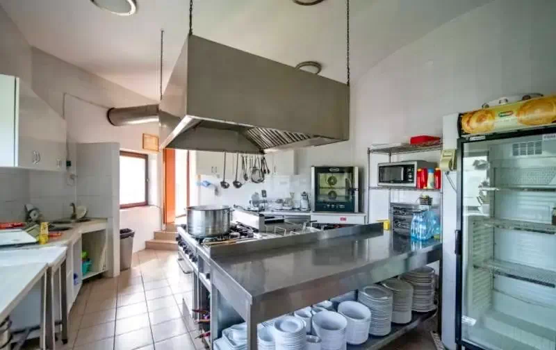 Cătrușa Cazare | Pensiune (K0482-27) Imaginea poate fi supusă drepturilor de autor. Se recomandă contactarea titularului drepturilor. Cătrușa Cazare | Pensiune (K0482-27) Imaginea poate fi supusă drepturilor de autor. Se recomandă contactarea titularului drepturilor.