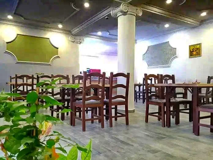 Alba Iulia Cazare | Vilă turistică (K1182-7) Imaginea poate fi supusă drepturilor de autor. Se recomandă contactarea titularului drepturilor.