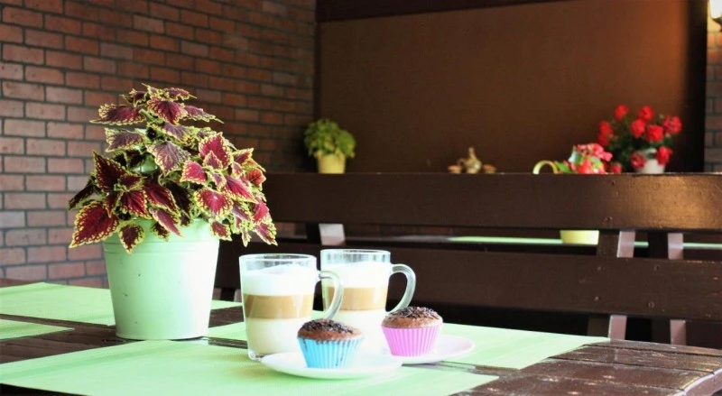 Déva Szállás | Panzió (K1152-27) A kép szerzői jogvédelem alatt állhat. Javasolt a kapcsolatfelvétel a jog tulajdonossal. Déva Szállás | Panzió (K1152-27) A kép szerzői jogvédelem alatt állhat. Javasolt a kapcsolatfelvétel a jog tulajdonossal.