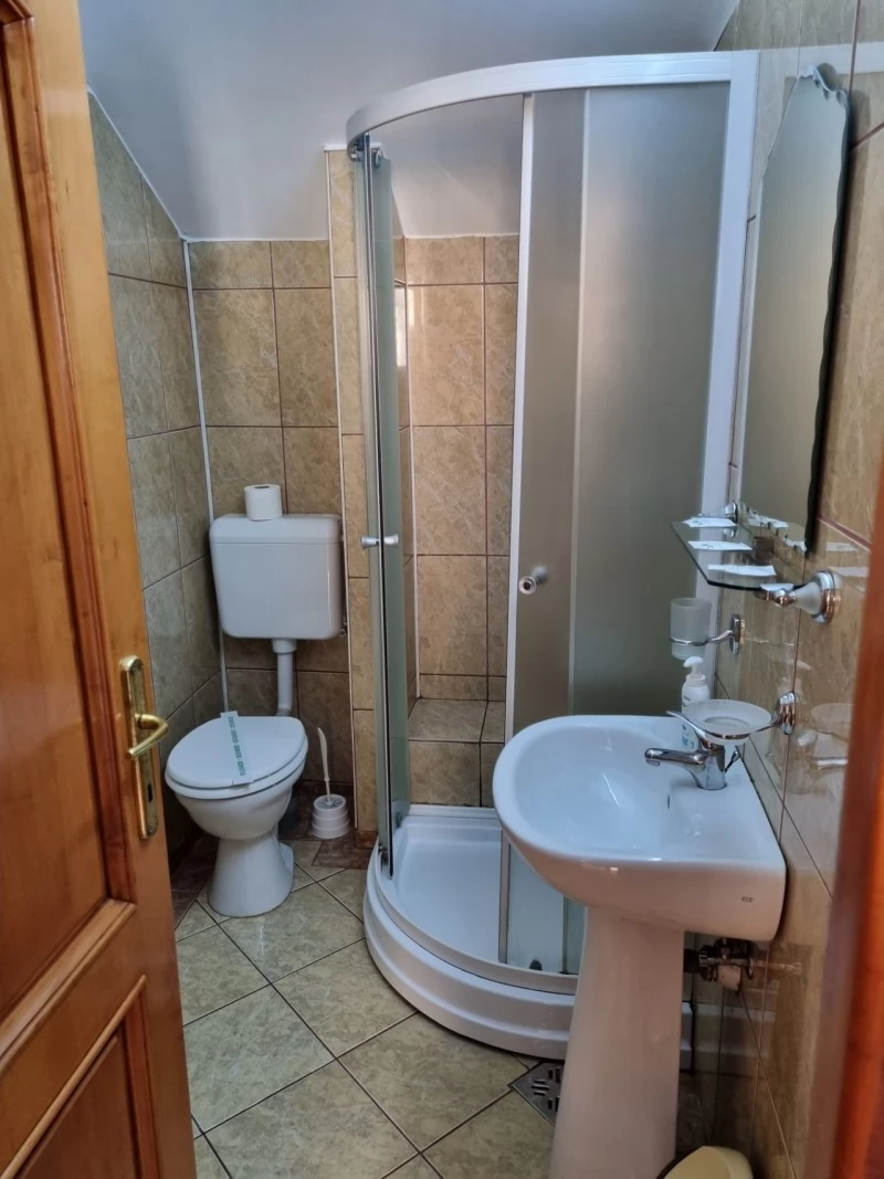 Sighetu Marmației Cazare | Pensiune turistică (K1064-14) Imaginea poate fi supusă drepturilor de autor. Se recomandă contactarea titularului drepturilor.