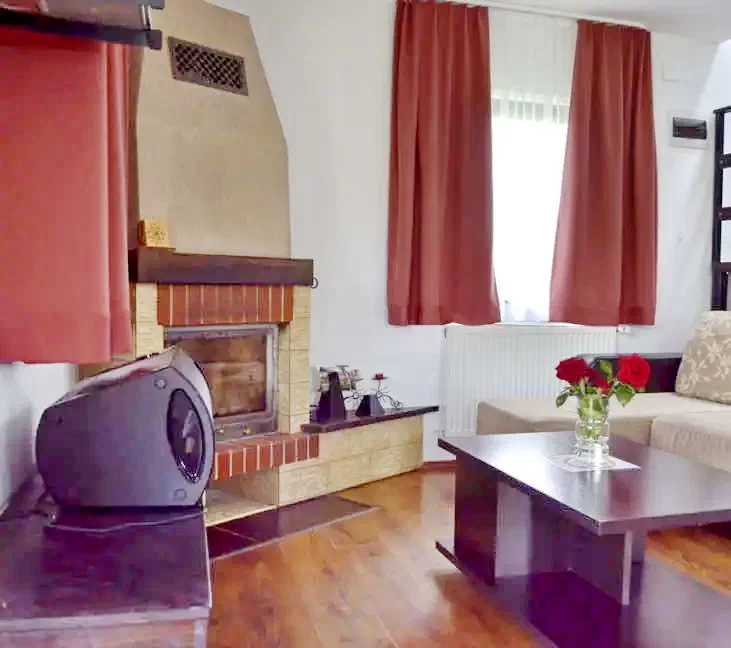 Vármező Szállás | Üdülőfalu (K0992-18) A kép szerzői jogvédelem alatt állhat. Javasolt a kapcsolatfelvétel a jog tulajdonossal.