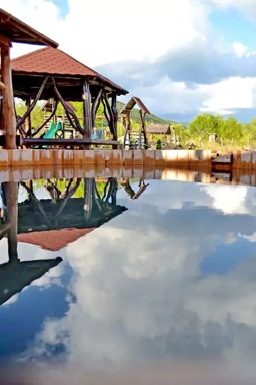 Vármező Szállás | Üdülőfalu (K0992-21) A kép szerzői jogvédelem alatt állhat. Javasolt a kapcsolatfelvétel a jog tulajdonossal.