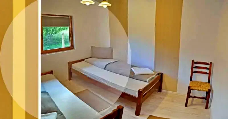 Vármező Szállás | Üdülőfalu (K0992-31) A kép szerzői jogvédelem alatt állhat. Javasolt a kapcsolatfelvétel a jog tulajdonossal.