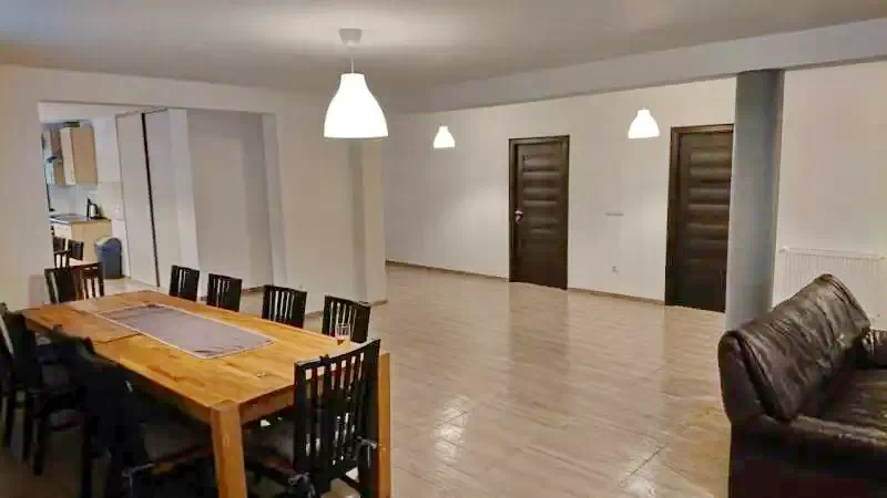 Câmpu Cetății Cazare | Cabană (K1133-17) Imaginea poate fi supusă drepturilor de autor. Se recomandă contactarea titularului drepturilor. Câmpu Cetății Cazare | Cabană (K1133-17) Imaginea poate fi supusă drepturilor de autor. Se recomandă contactarea titularului drepturilor.