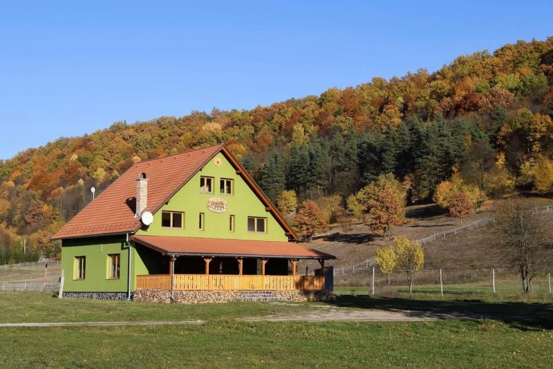 Zeteváralja Szállás | Üdülőfalu (K0629-1) A kép szerzői jogvédelem alatt állhat. Javasolt a kapcsolatfelvétel a jog tulajdonossal.