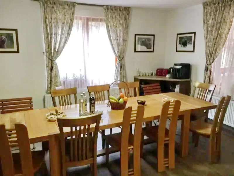 Sub Cetate Cazare | Cabană (K0629-6) Imaginea poate fi supusă drepturilor de autor. Se recomandă contactarea titularului drepturilor. Sub Cetate Cazare | Cabană (K0629-6) Imaginea poate fi supusă drepturilor de autor. Se recomandă contactarea titularului drepturilor.