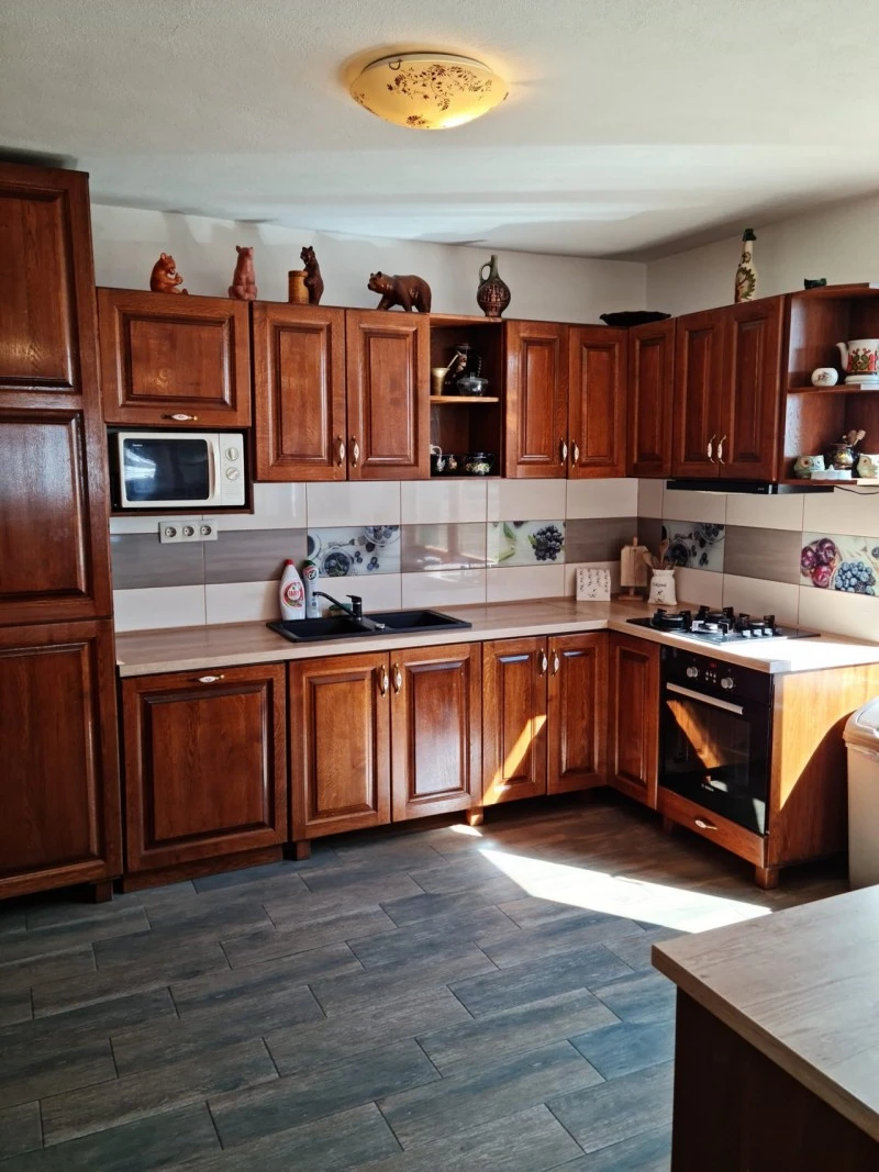 Sub Cetate Cazare | Cabană (K0629-7) Imaginea poate fi supusă drepturilor de autor. Se recomandă contactarea titularului drepturilor. Sub Cetate Cazare | Cabană (K0629-7) Imaginea poate fi supusă drepturilor de autor. Se recomandă contactarea titularului drepturilor.