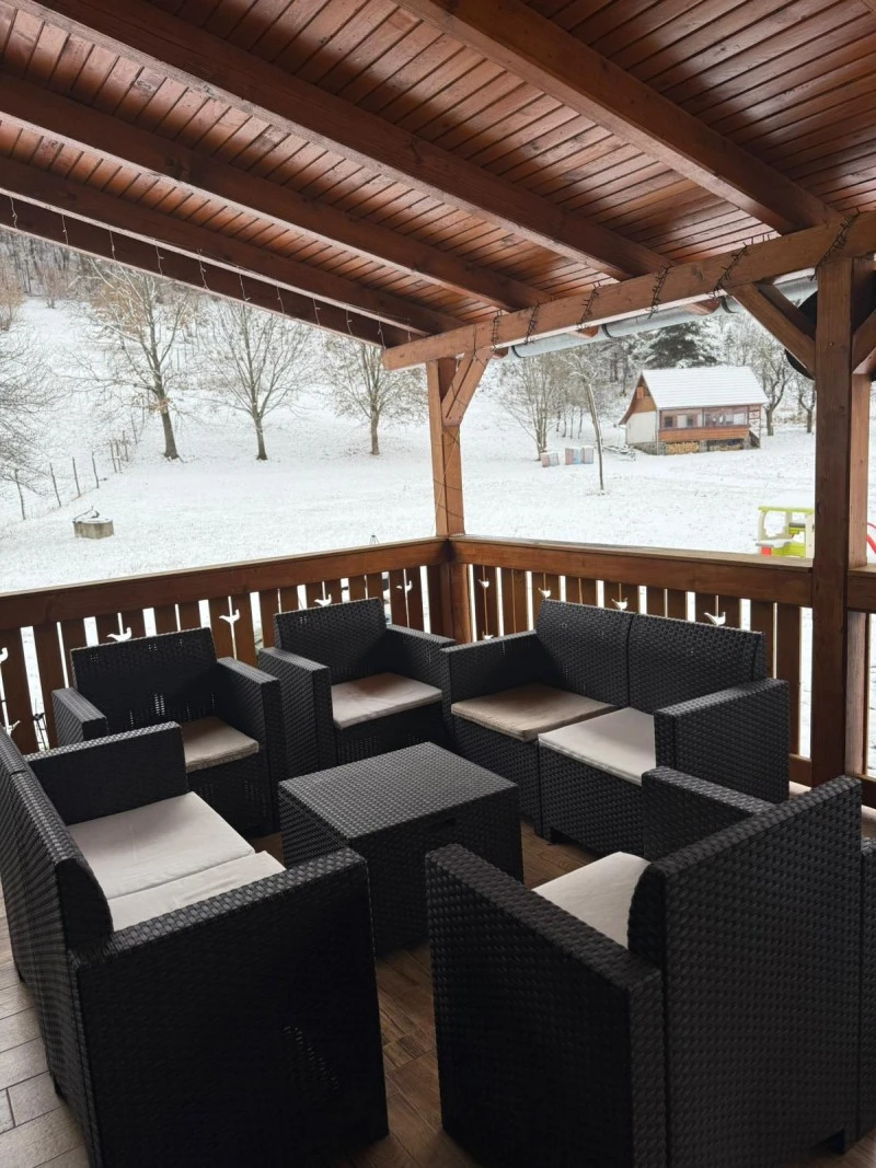 Sub Cetate Cazare | Cabană (K0629-9) Imaginea poate fi supusă drepturilor de autor. Se recomandă contactarea titularului drepturilor. Sub Cetate Cazare | Cabană (K0629-9) Imaginea poate fi supusă drepturilor de autor. Se recomandă contactarea titularului drepturilor.