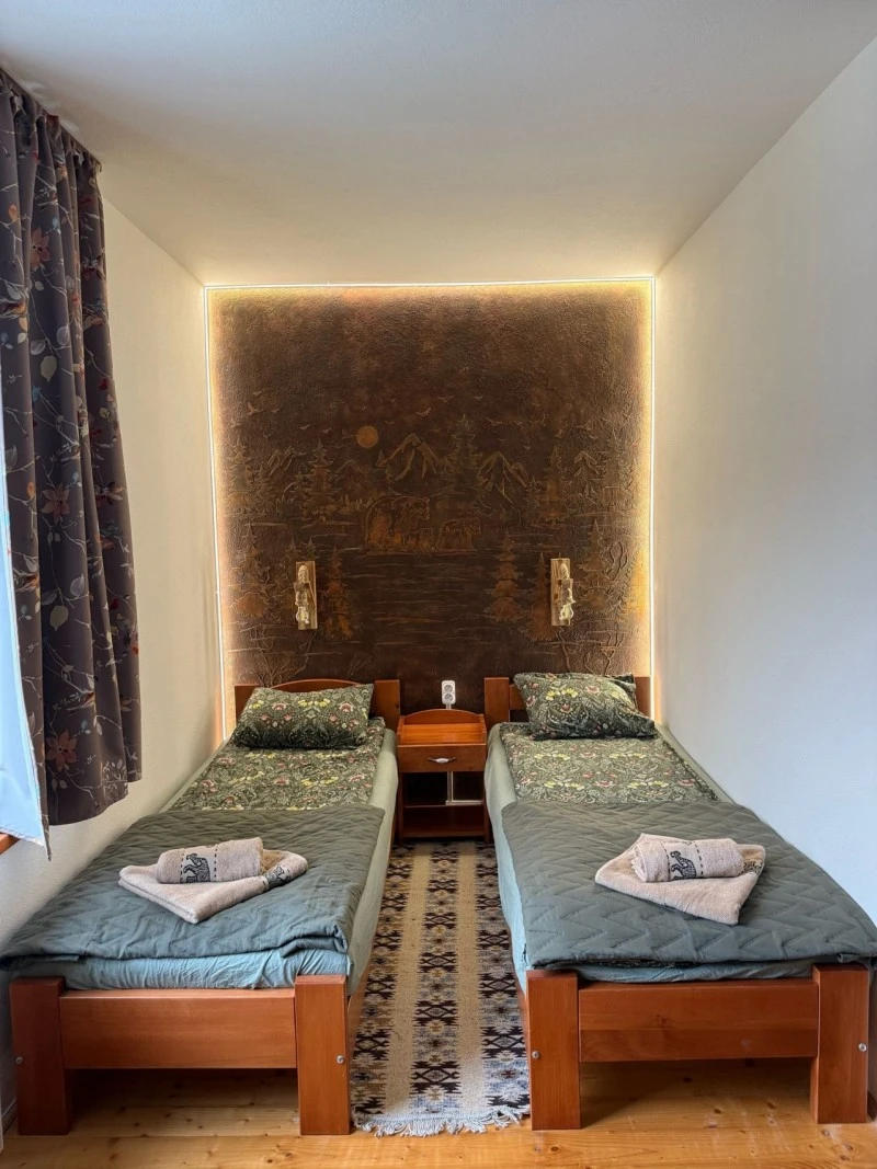 Zeteváralja Szállás | Kulcsosház (K0629-21) A kép szerzői jogvédelem alatt állhat. Javasolt a kapcsolatfelvétel a jog tulajdonossal. Zeteváralja Szállás | Kulcsosház (K0629-21) A kép szerzői jogvédelem alatt állhat. Javasolt a kapcsolatfelvétel a jog tulajdonossal.