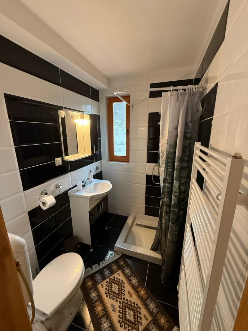 Zeteváralja Szállás | Üdülőfalu (K0629-30) A kép szerzői jogvédelem alatt állhat. Javasolt a kapcsolatfelvétel a jog tulajdonossal.