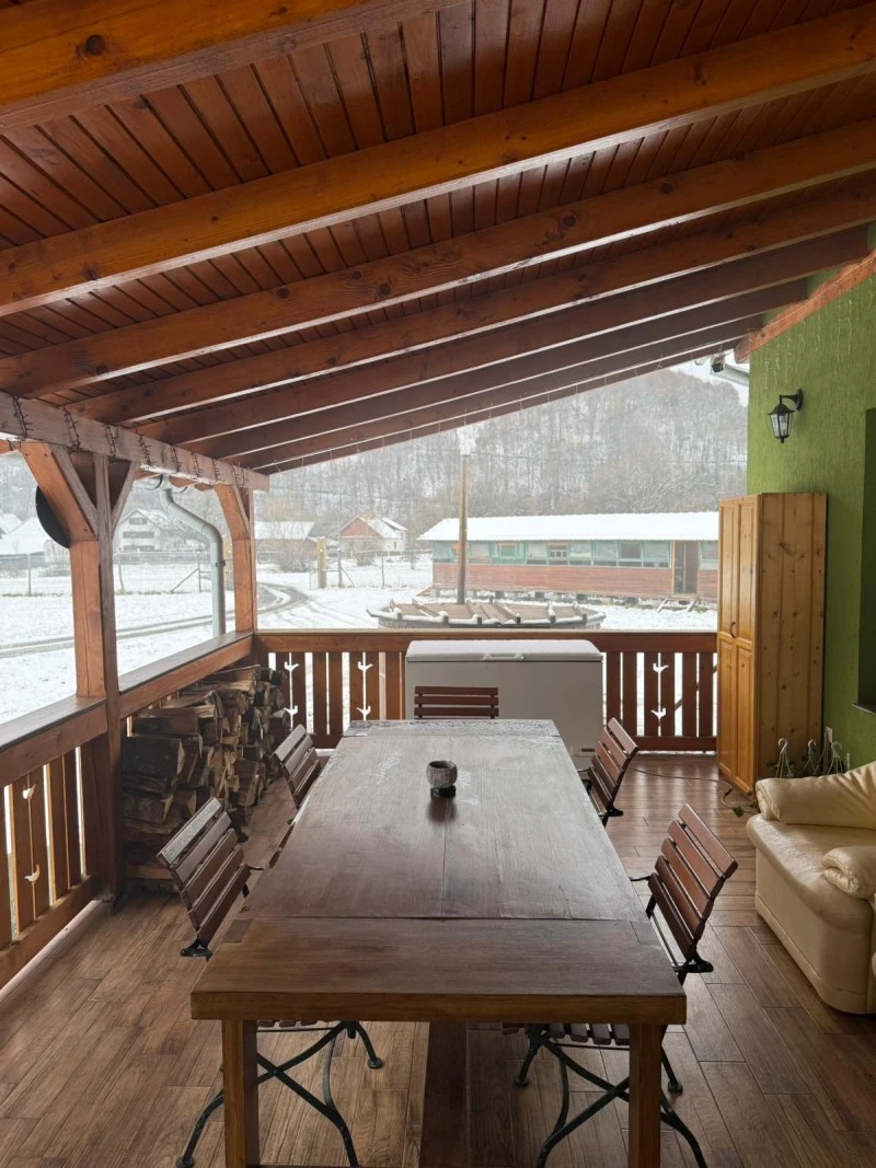 Zeteváralja Szállás | Kulcsosház (K0629-38) A kép szerzői jogvédelem alatt állhat. Javasolt a kapcsolatfelvétel a jog tulajdonossal. Zeteváralja Szállás | Kulcsosház (K0629-38) A kép szerzői jogvédelem alatt állhat. Javasolt a kapcsolatfelvétel a jog tulajdonossal.