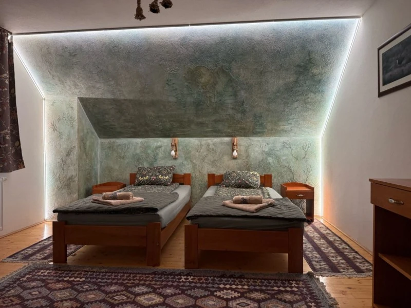 Sub Cetate Cazare | Cabană (K0629-43) Imaginea poate fi supusă drepturilor de autor. Se recomandă contactarea titularului drepturilor. Sub Cetate Cazare | Cabană (K0629-43) Imaginea poate fi supusă drepturilor de autor. Se recomandă contactarea titularului drepturilor.