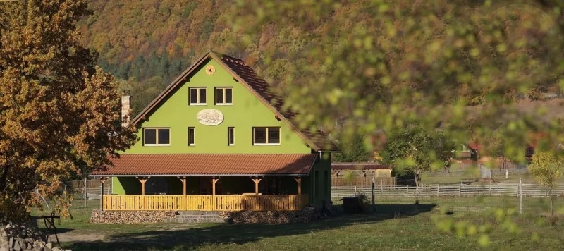 Sub Cetate Cazare | Cabană (K0629-53) Imaginea poate fi supusă drepturilor de autor. Se recomandă contactarea titularului drepturilor.