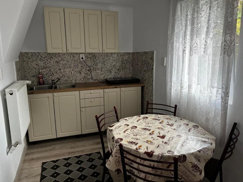 Praid Cazare | Pensiune (K0975-58) Imaginea poate fi supusă drepturilor de autor. Se recomandă contactarea titularului drepturilor.