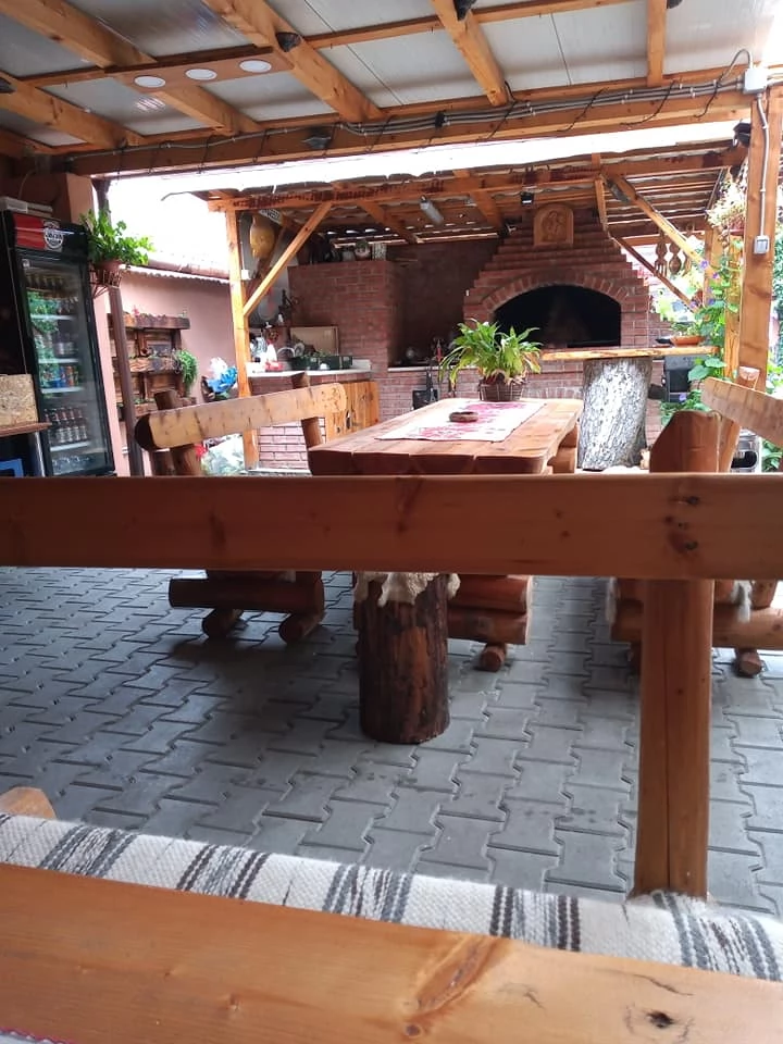 Săcele Cazare | Motel (K0088-35) Imaginea poate fi supusă drepturilor de autor. Se recomandă contactarea titularului drepturilor.