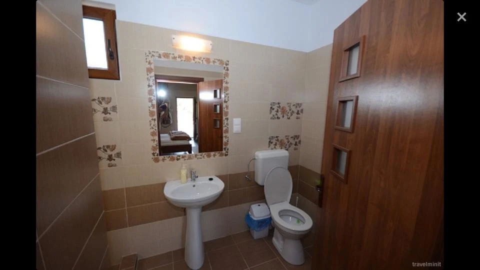 Lupeni Cazare | Motel (K1553-21) Imaginea poate fi supusă drepturilor de autor. Se recomandă contactarea titularului drepturilor.