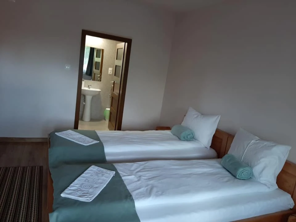 Farkaslaka Szállás | Motel (K1553-27) A kép szerzői jogvédelem alatt állhat. Javasolt a kapcsolatfelvétel a jog tulajdonossal.