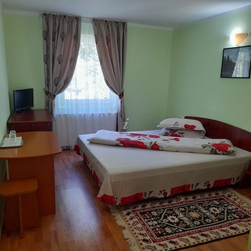 Gyilkostó Szállás | Panzió (K0922-12) A kép szerzői jogvédelem alatt állhat. Javasolt a kapcsolatfelvétel a jog tulajdonossal. Gyilkostó Szállás | Panzió (K0922-12) A kép szerzői jogvédelem alatt állhat. Javasolt a kapcsolatfelvétel a jog tulajdonossal.