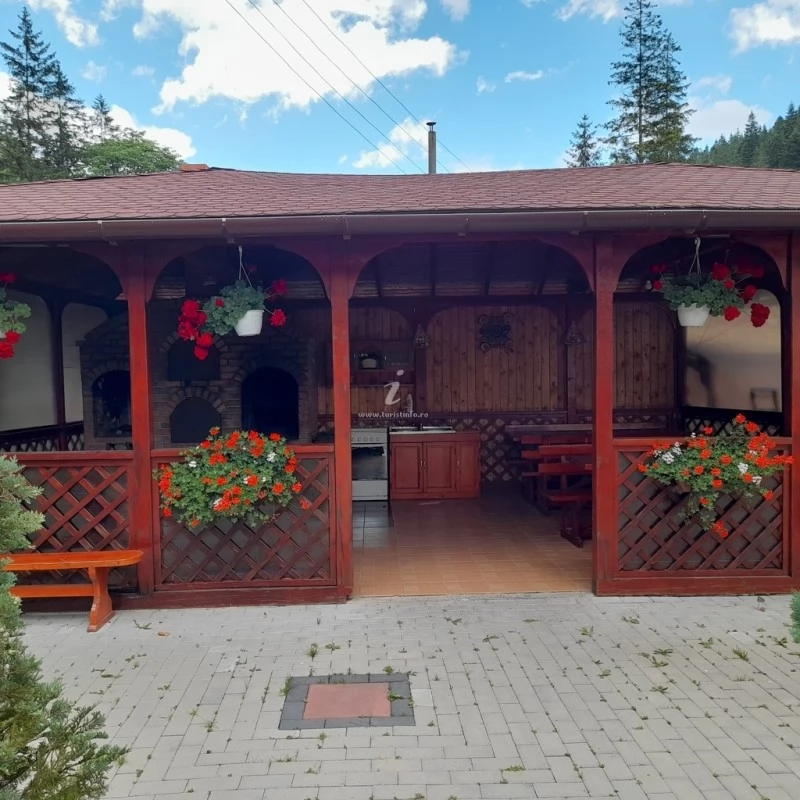 Lacu Roșu Cazare | Motel (K0922-27) Imaginea poate fi supusă drepturilor de autor. Se recomandă contactarea titularului drepturilor.