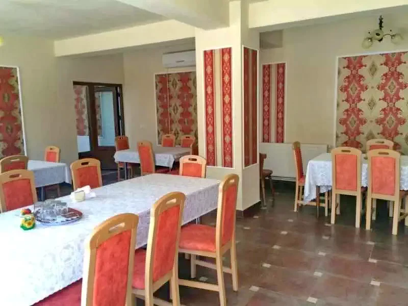 Várasfenes Szállás | Motel (K1038-2) A kép szerzői jogvédelem alatt állhat. Javasolt a kapcsolatfelvétel a jog tulajdonossal.