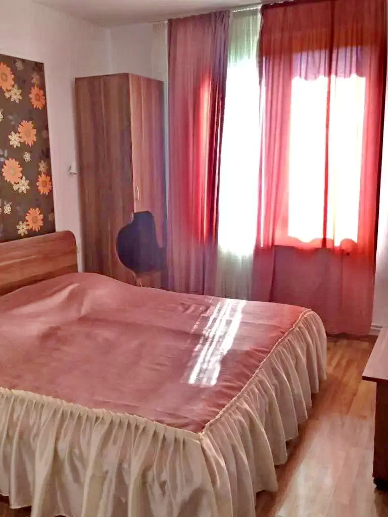 Finiș Cazare | Pensiune (K1038-13) Imaginea poate fi supusă drepturilor de autor. Se recomandă contactarea titularului drepturilor. Finiș Cazare | Pensiune (K1038-13) Imaginea poate fi supusă drepturilor de autor. Se recomandă contactarea titularului drepturilor.