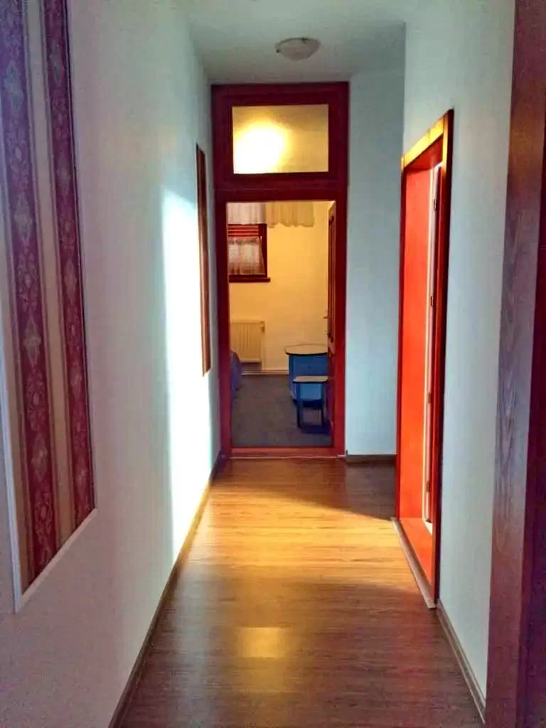 Finiș Cazare | Motel (K1038-26) Imaginea poate fi supusă drepturilor de autor. Se recomandă contactarea titularului drepturilor.