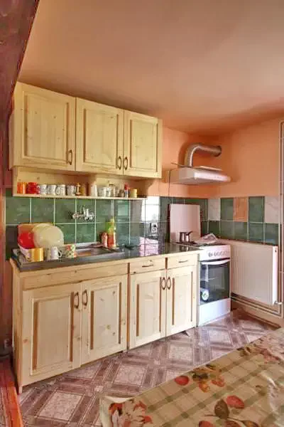 Borsec Cazare | Motel (K0049-12) Imaginea poate fi supusă drepturilor de autor. Se recomandă contactarea titularului drepturilor.