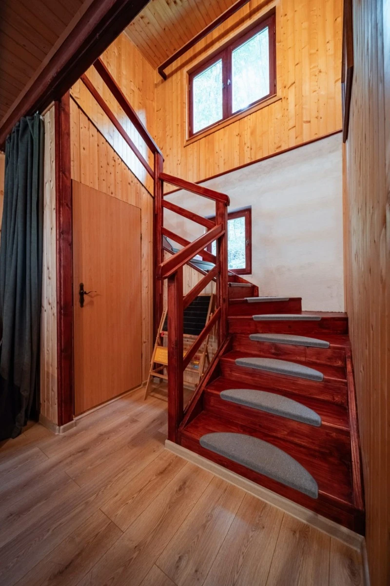 Izvoare Cazare | Cabană (K0225-32) Imaginea poate fi supusă drepturilor de autor. Se recomandă contactarea titularului drepturilor. Izvoare Cazare | Cabană (K0225-32) Imaginea poate fi supusă drepturilor de autor. Se recomandă contactarea titularului drepturilor.