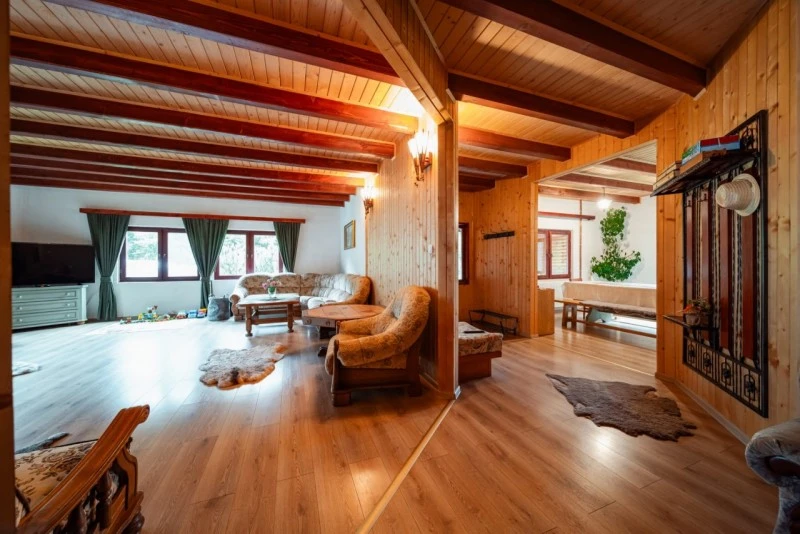 Izvoare Cazare | Cabană (K0225-56) Imaginea poate fi supusă drepturilor de autor. Se recomandă contactarea titularului drepturilor. Izvoare Cazare | Cabană (K0225-56) Imaginea poate fi supusă drepturilor de autor. Se recomandă contactarea titularului drepturilor.