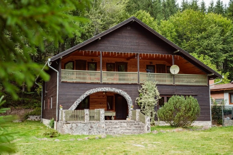 Ivó Szállás | Üdülőfalu (K0225-75) A kép szerzői jogvédelem alatt állhat. Javasolt a kapcsolatfelvétel a jog tulajdonossal.