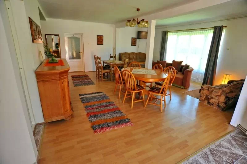 Gyergyószárhegy Szállás | Motel (K1074-4) A kép szerzői jogvédelem alatt állhat. Javasolt a kapcsolatfelvétel a jog tulajdonossal.